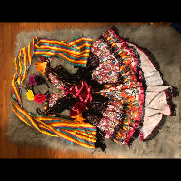 Día d los muertos costume - Picture 2 of 8